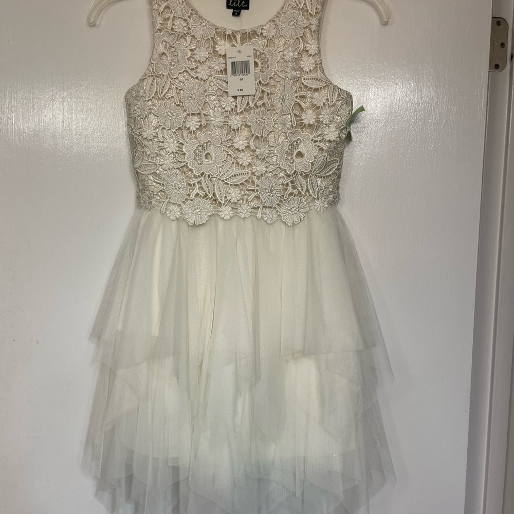 Lilt Cream Formal Dress with Elegant Design